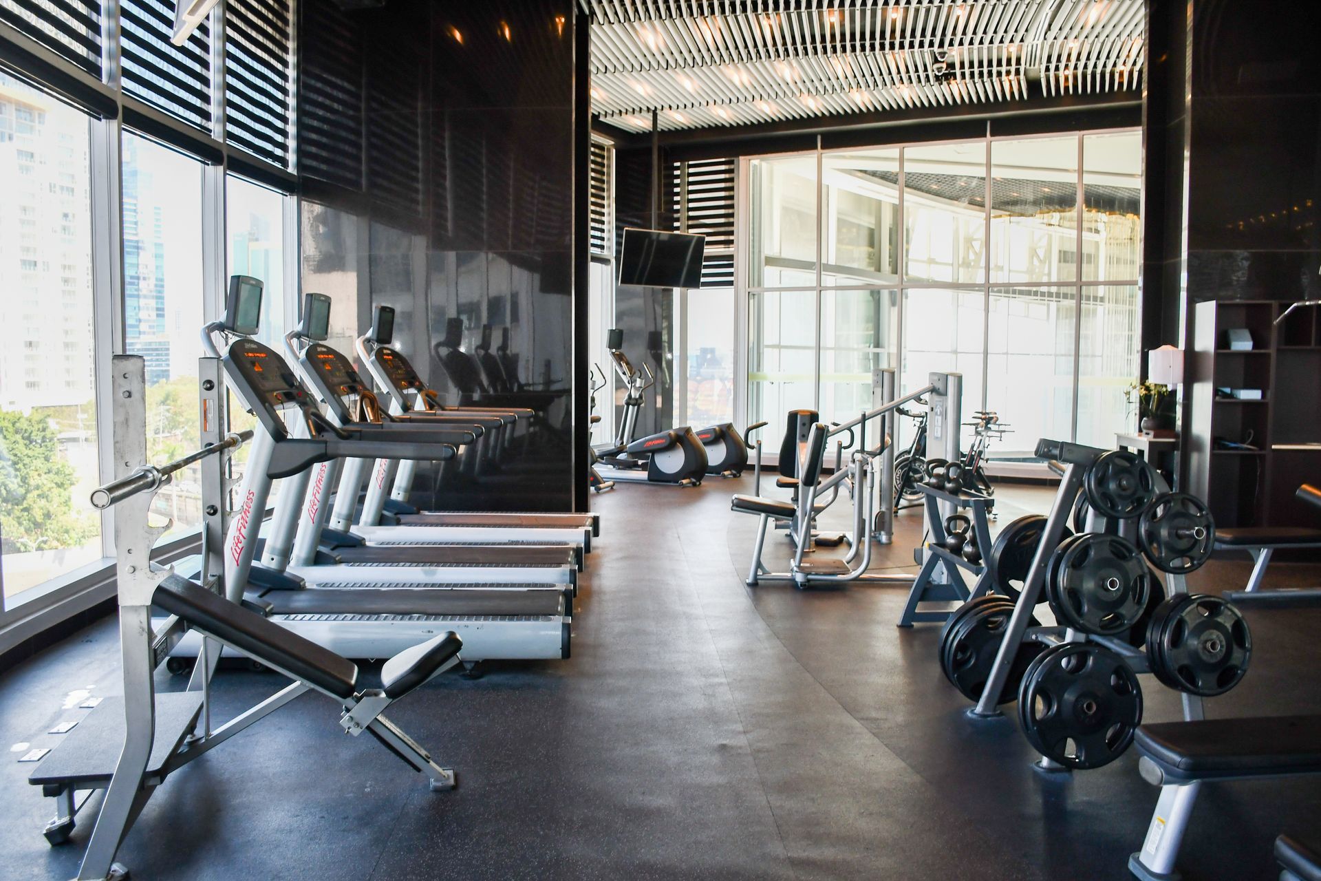 Gym Hotel Golden Tower - Hotel