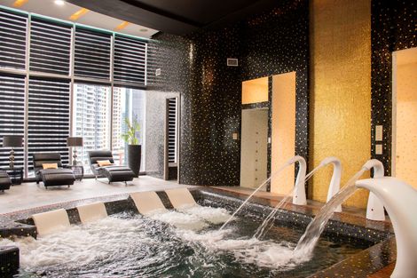Piscina del Spa Hotel Las Americas Golden Tower