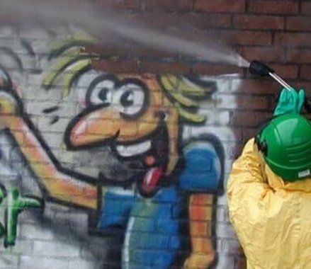 limpieza de graffitis en edificios en valladolid