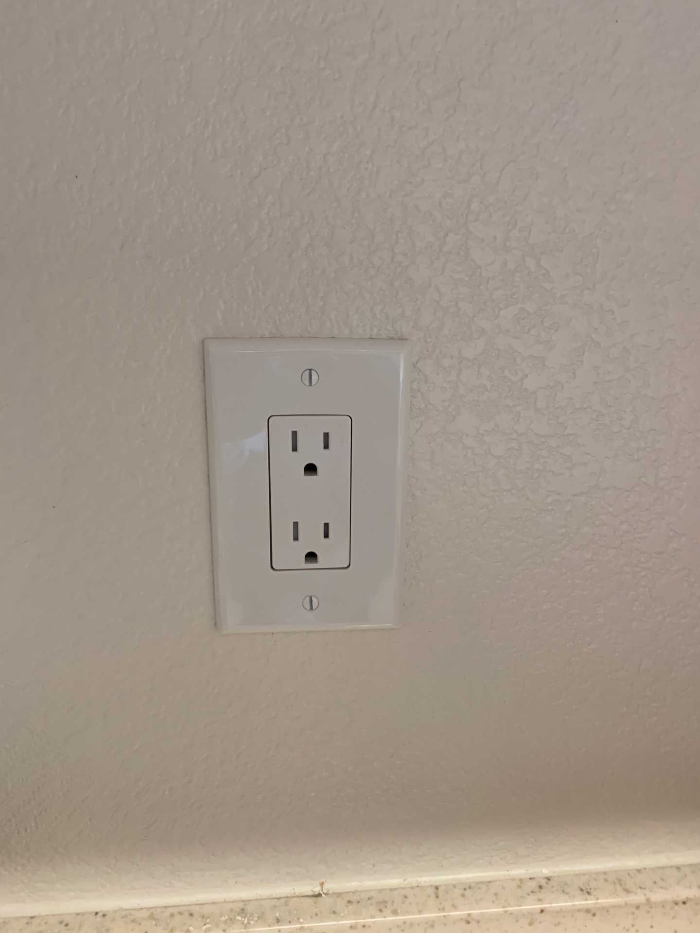 Electrical Outlet — Bloomington, CA — Expressway Electric