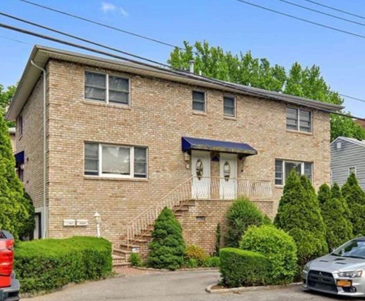 2 Lawton Lane Bronxville, NY