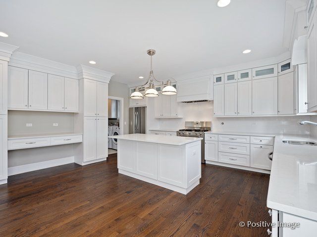 North Fernandez - Kitchen Cabinets and Shelves
