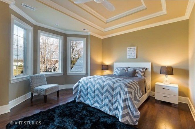 1949 Beechnut - Guest Room