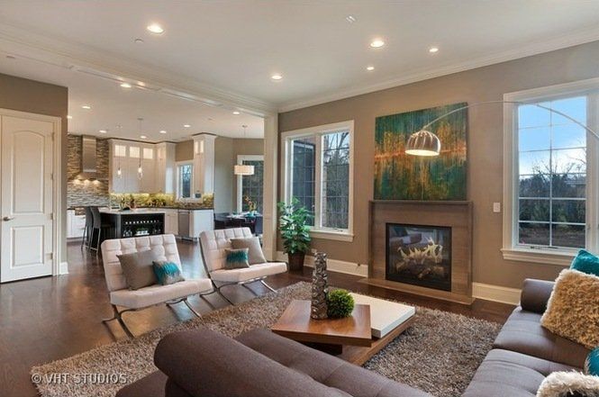 1949 Beechnut - Living Room