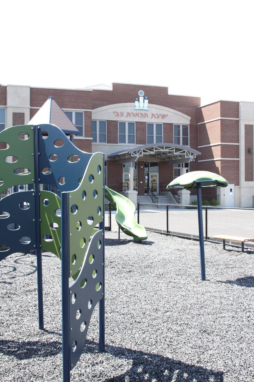 JDBY YYT - Playground and Facade