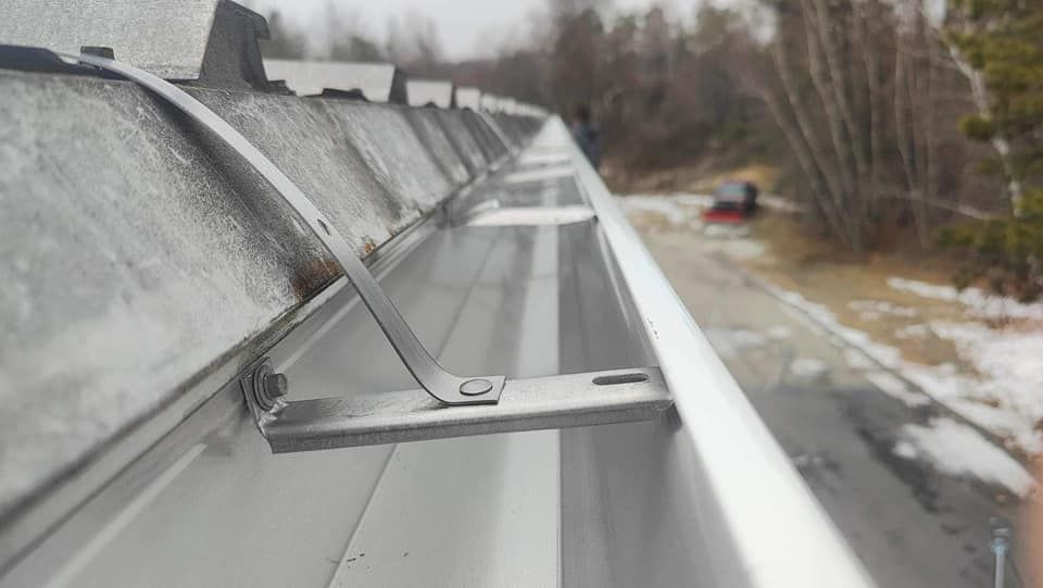 Seamless gutter contractor Seacoast New England Gutter Systems Call today for a free estimate 603-674-0567