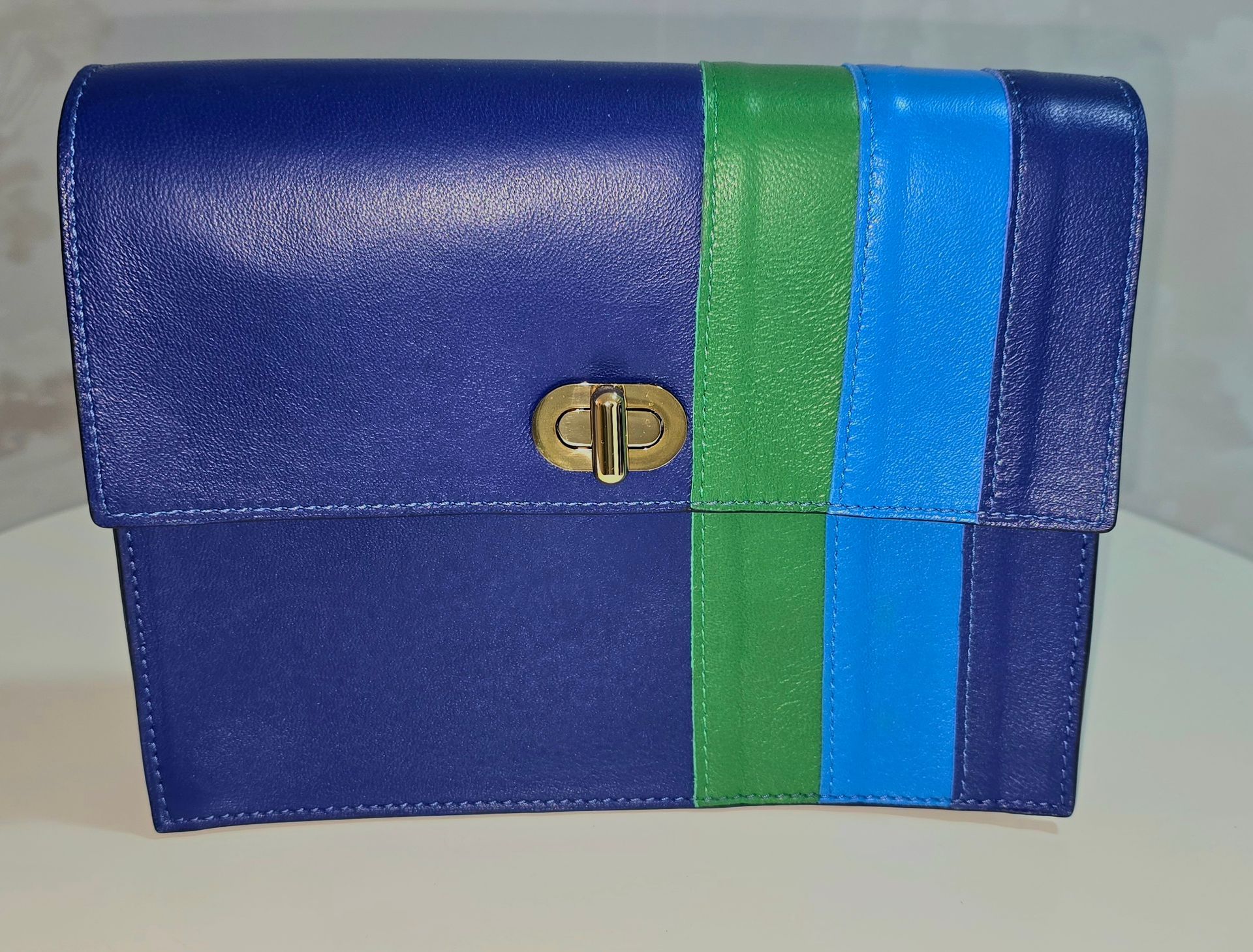 Handgemaakte leren damestas in donkerblaue met turqoise en groen