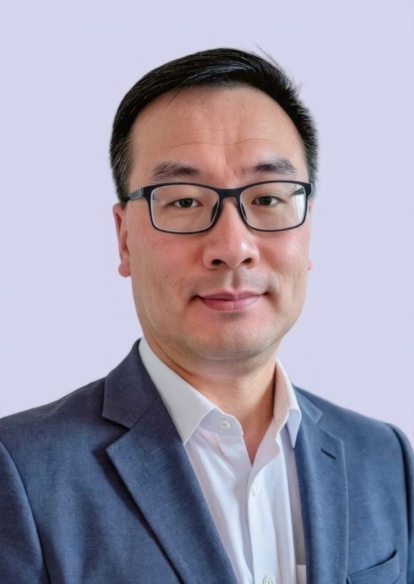 Dr Steve Lee