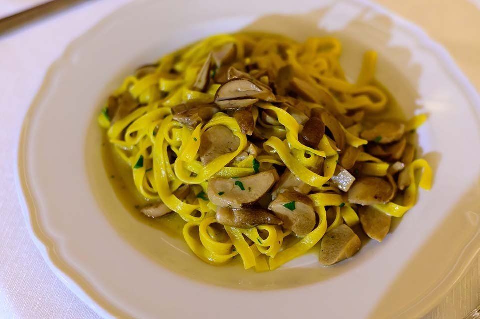 tagliatelle with porcini mushrooms