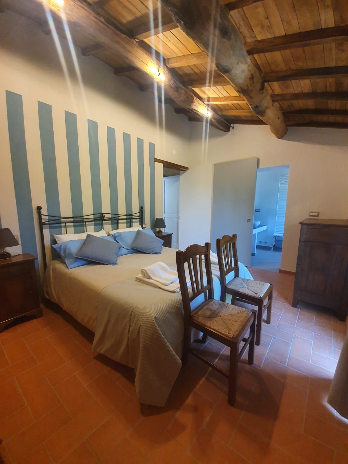 struttura ricettiva in pietra tradizionale