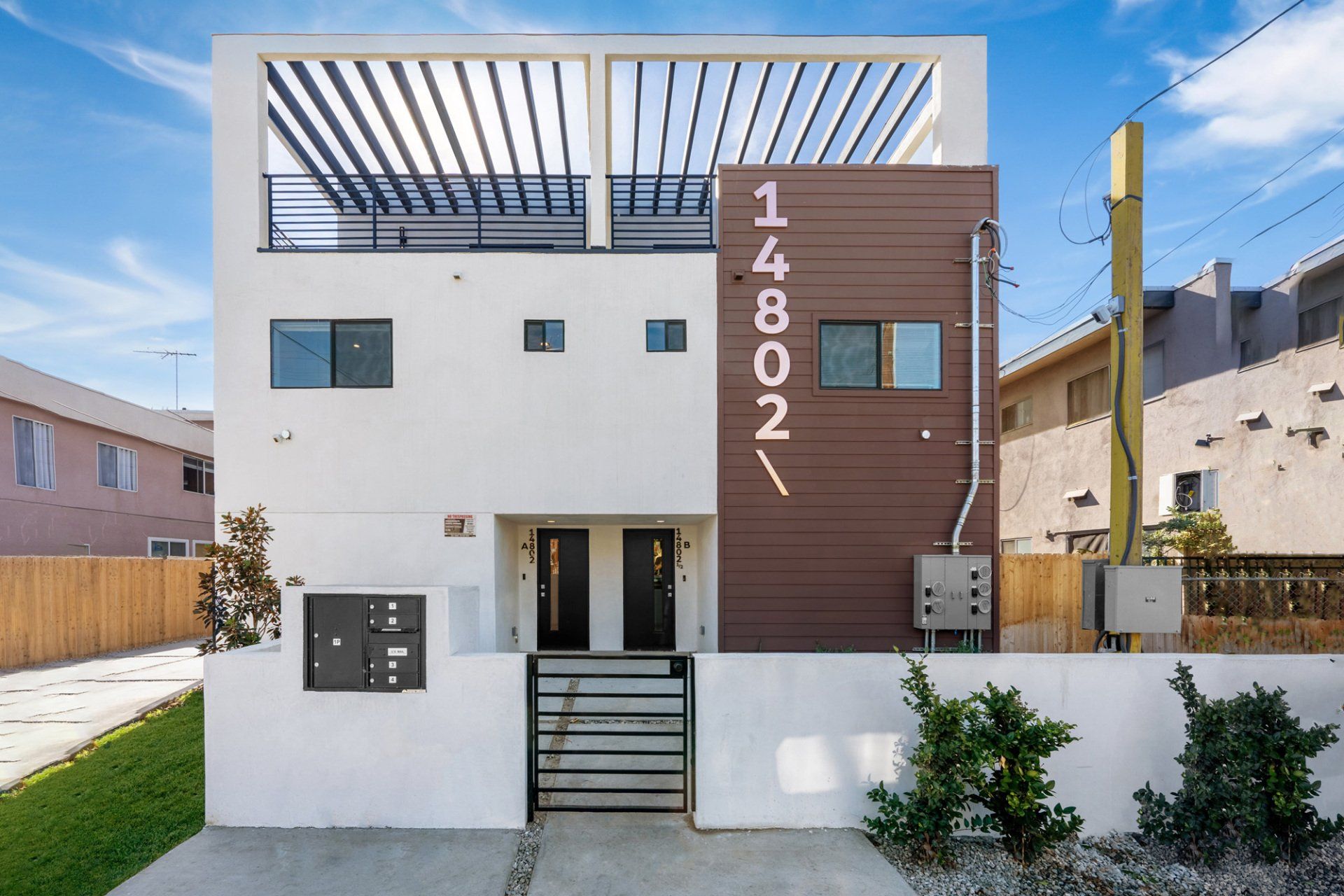 14802 Vanowen Street exterior