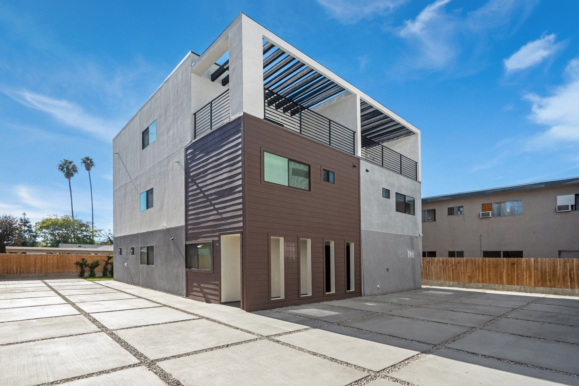 14802 Vanowen Street exterior