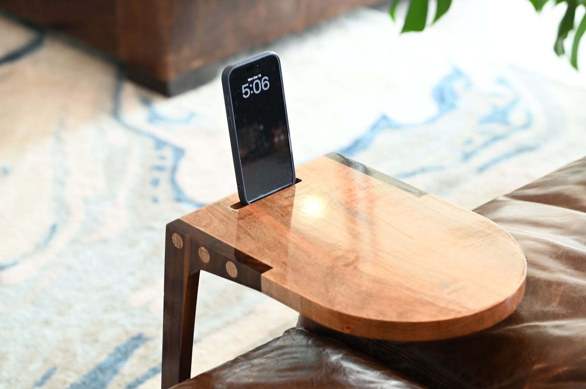 Side Table Round Front