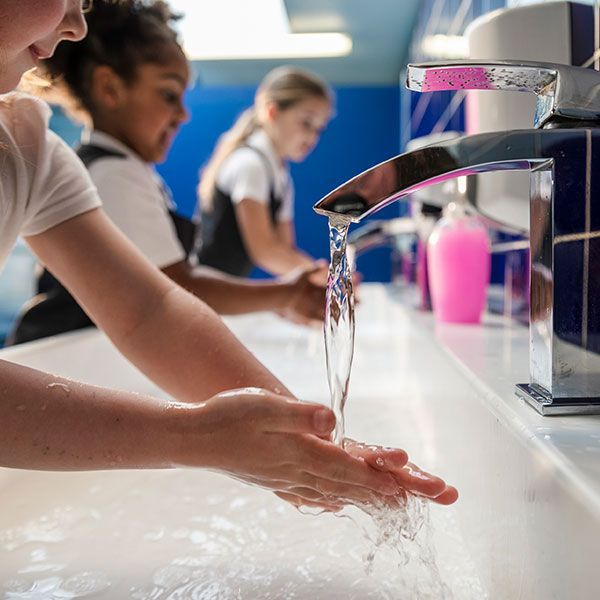 PIPAS DE AGUA DARIEL-Suministro para escuelas y universidades PIPAS DE AGUA DARIEL-Suministro para escuelas y universidades