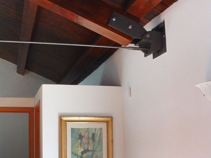 Giuntura di una trave al muro