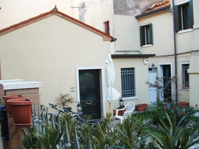 Veduta esterna di un'abitazione