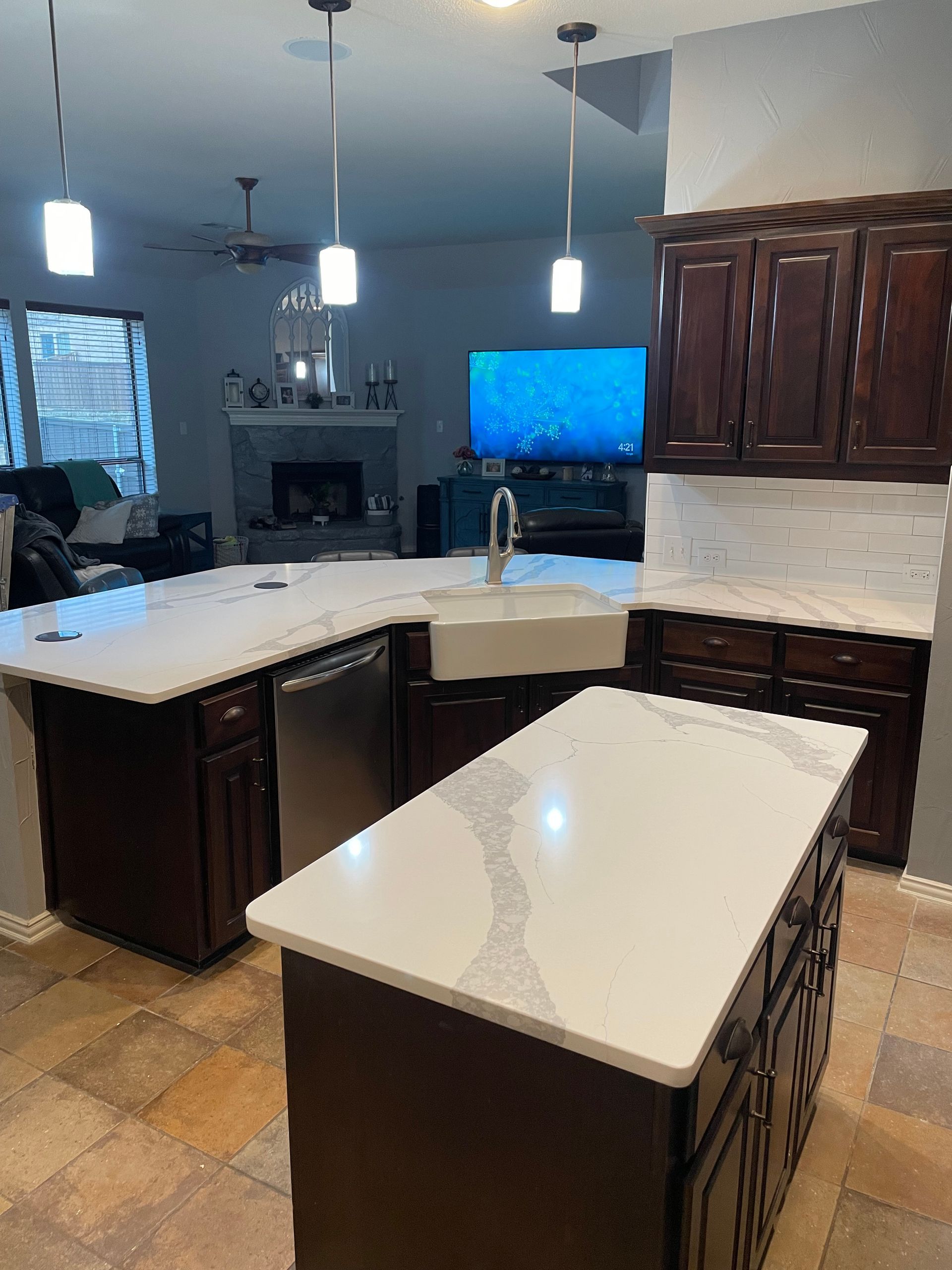 Quartz Kitchen Countertops with Farm Sink Install