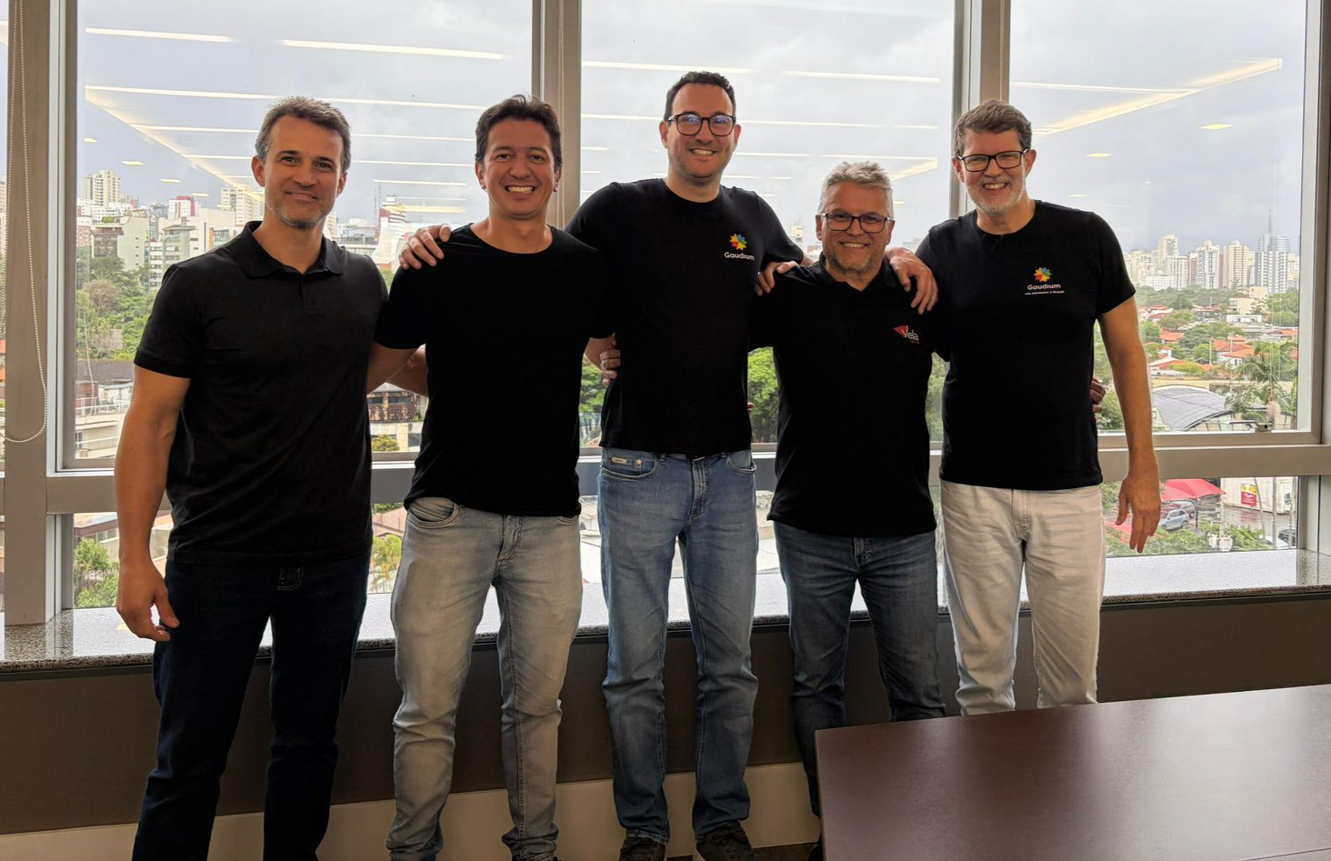 Na foto: Lucas Silva, Fernando Liberato, Bruno Muniz, Paulo Felipe e Ricardo Góes