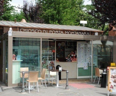 Esterno della pizzeria