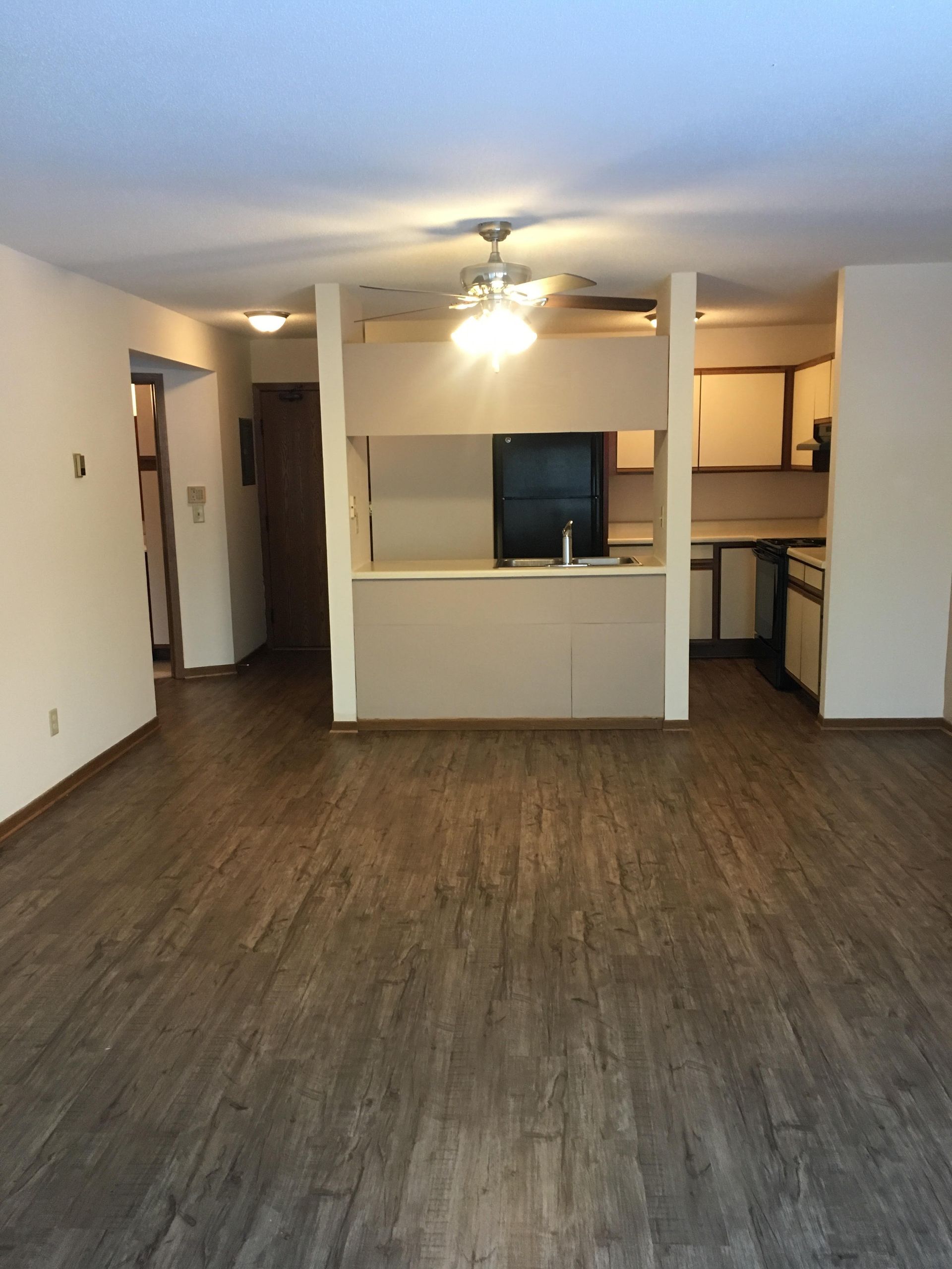 Cloverleaf Park Apartments-Blaine, MN