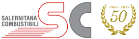 Logo della "Salernitana Combustibili" con le iniziali "SC" e un "50" dorato per celebrare il suo 50&deg; anniversario.