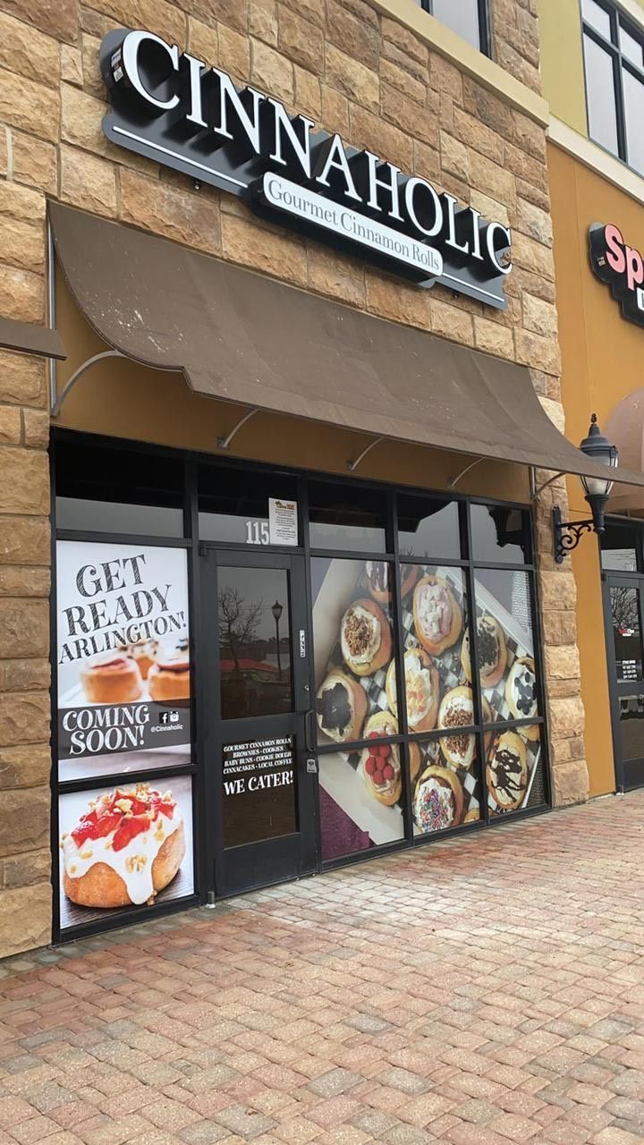 Cinnaholic Arlington TX storefront