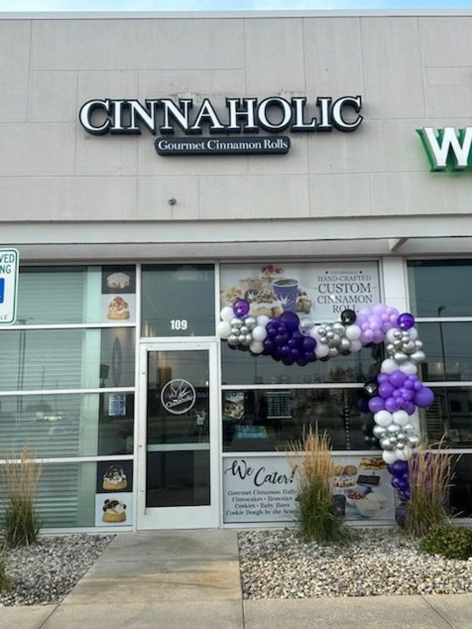 Cinnaholic Fort Wayne IN storefront