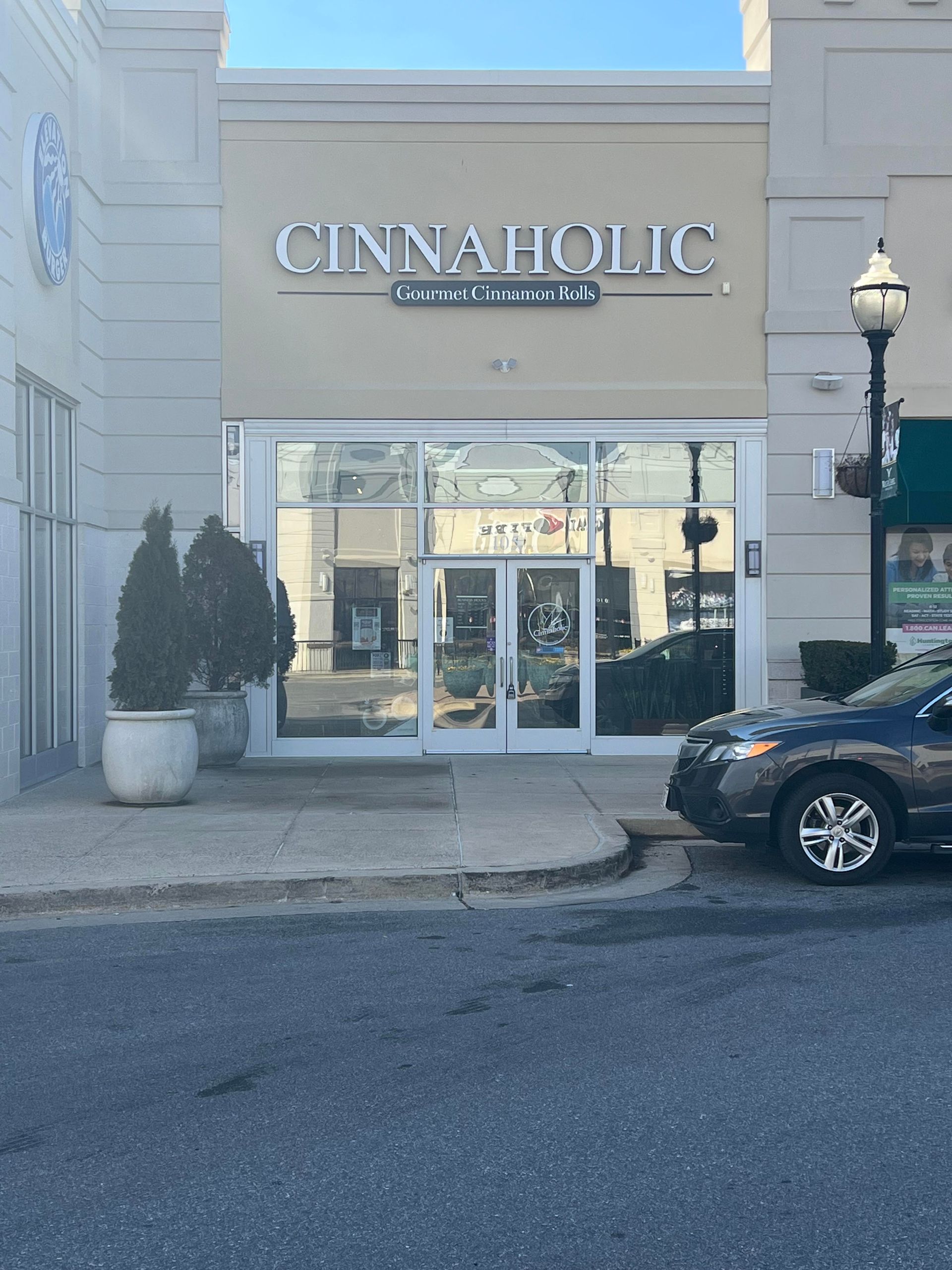 Cinnaholic Gambrills MD storefront