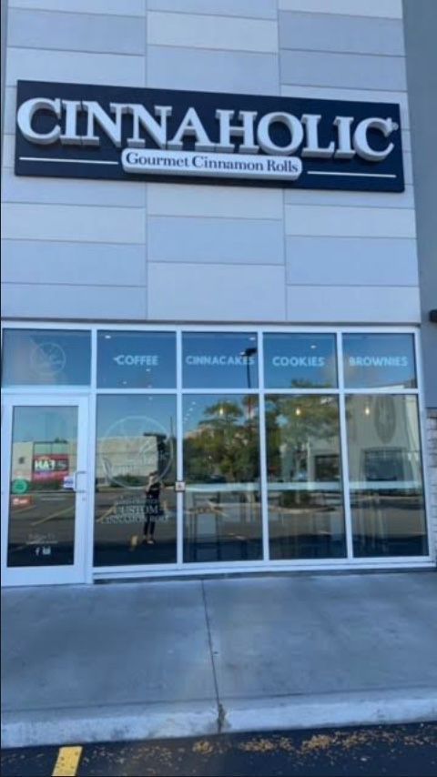 Cinnaholic Kanata ON storefront