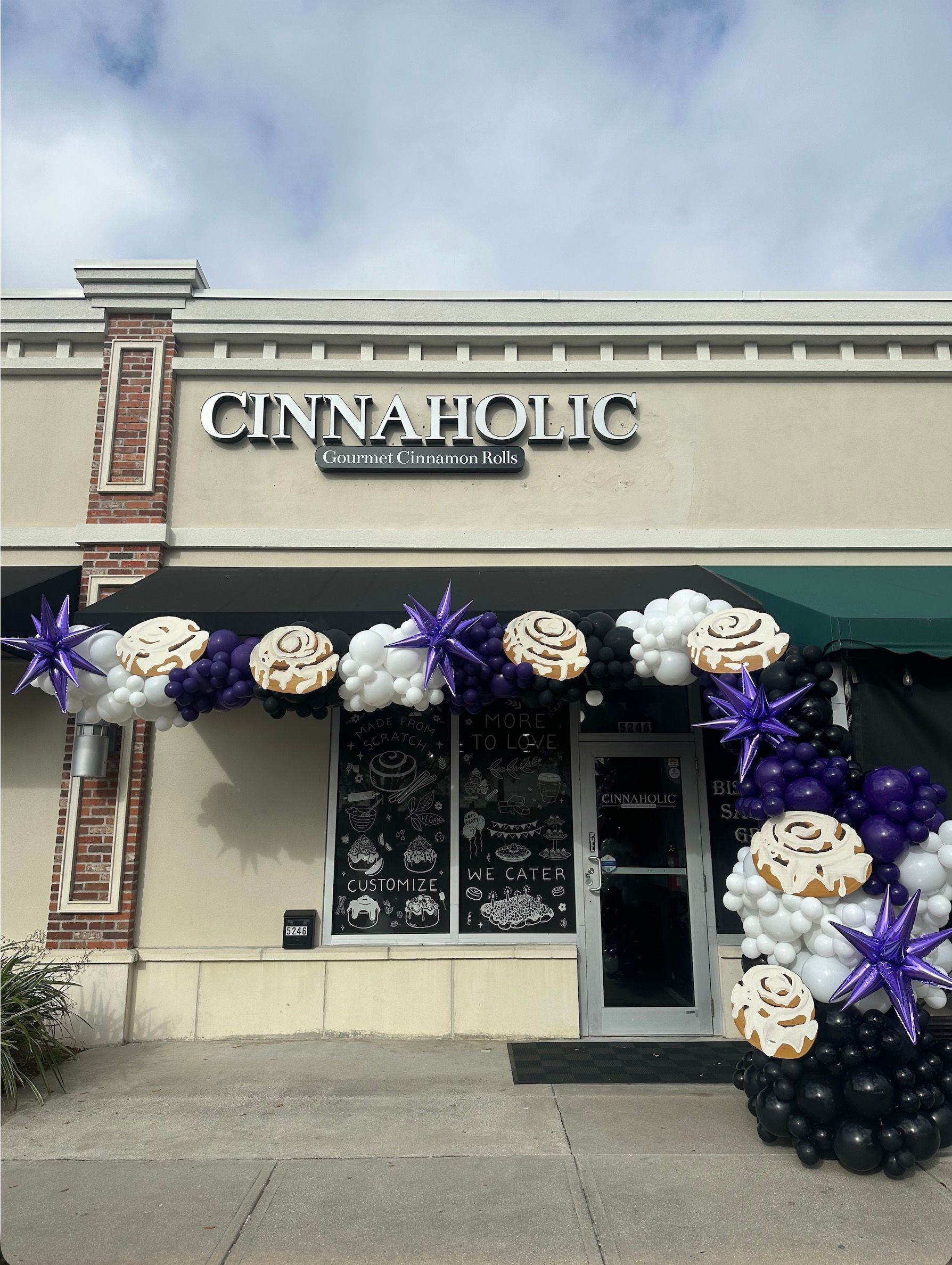 Cinnaholic Saint Petersburg FL storefront