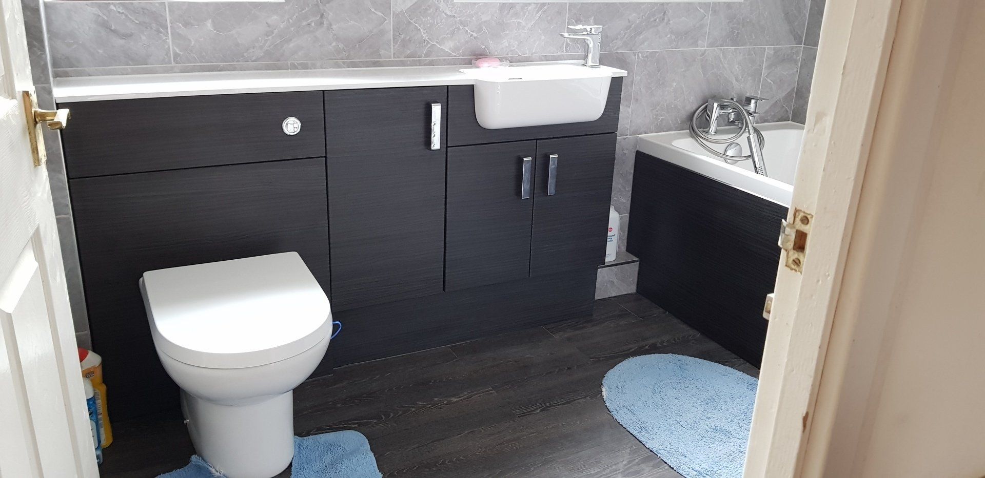 bathroom storage cabinets