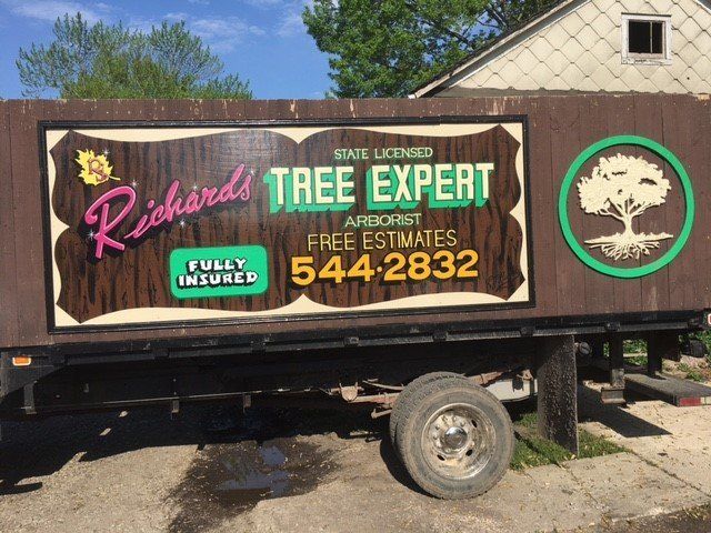 Company Contact Information - Springfield, IL- RJ Richards State Licensed Tree Arborist