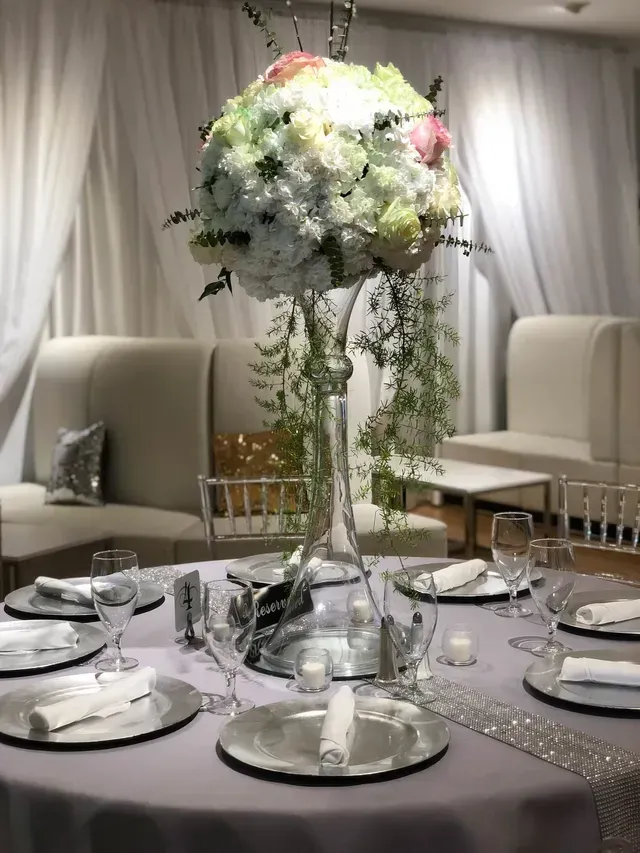 White Flowers at the Top of the Table — Wedding Center Piece in Jonesboro, GA