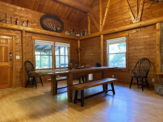Cabin Open Dining Room — Atlanta, GA — Pristine Chapel
