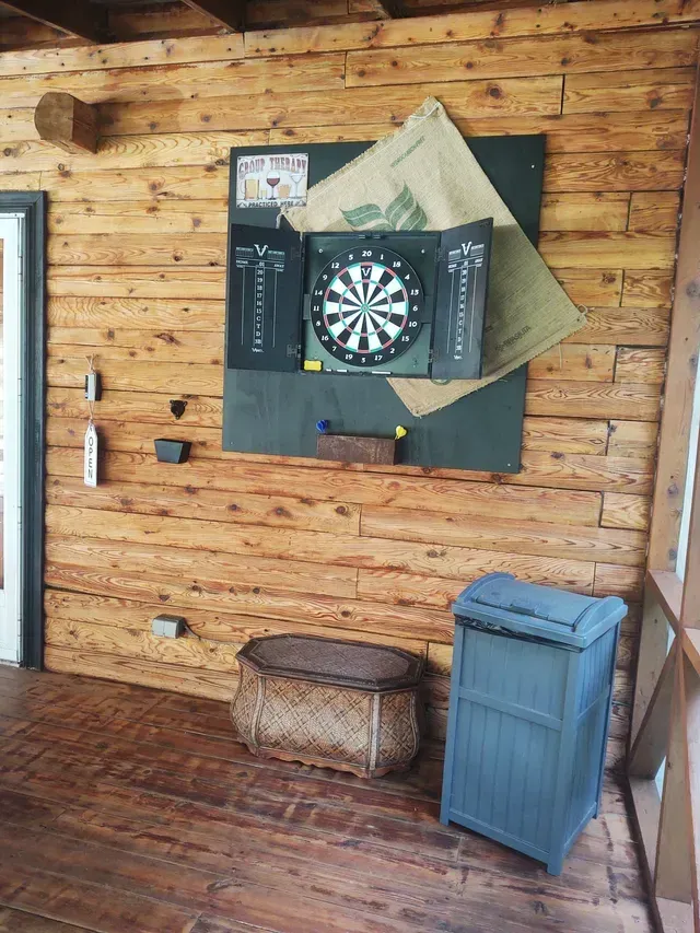 Darts — Atlanta, GA — Pristine Chapel