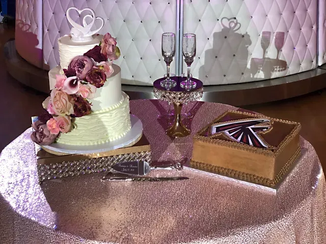 Small Beautiful Cake — Atlanta, GA — Pristine Chapel
