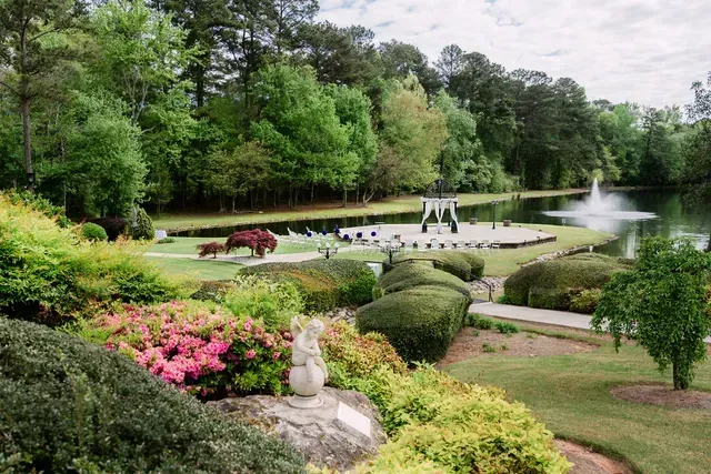 Beautiful Lakeside — Atlanta, GA — Pristine Chapel