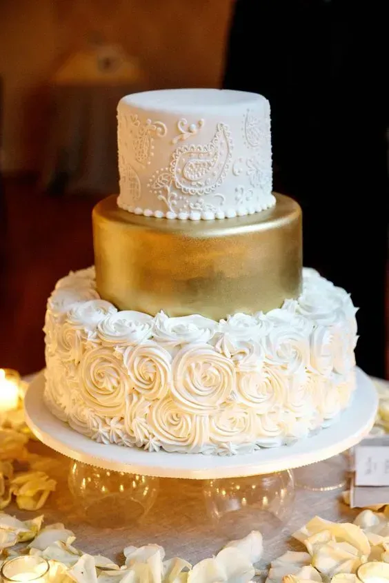 Gold Cake — Atlanta, GA — Pristine Chapel