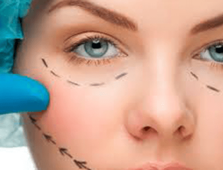 médico cirujano plástico