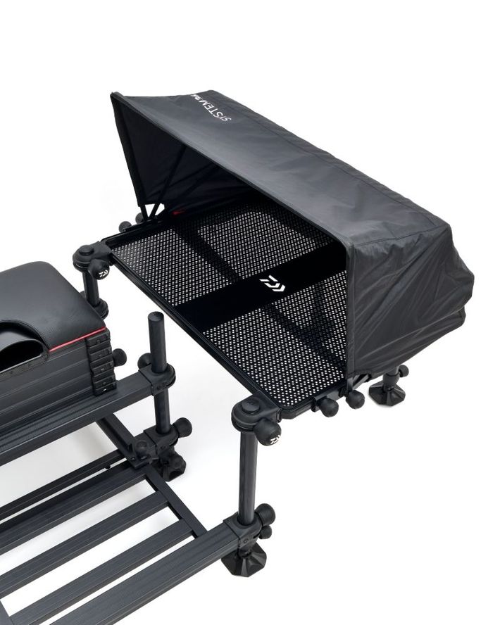 Daiwa aasplateau met regenkap