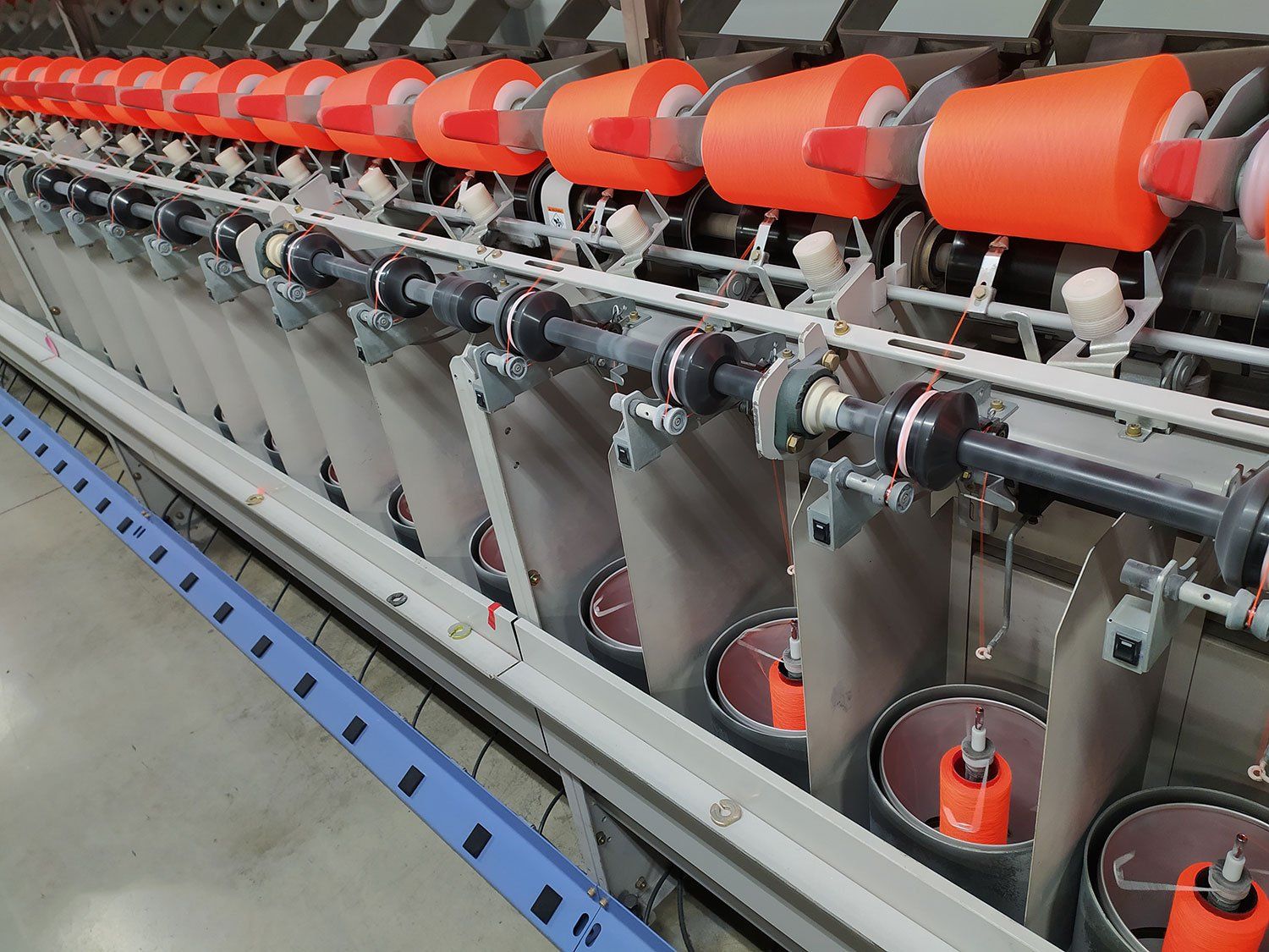 lavorazione dei filati per industrie tessili