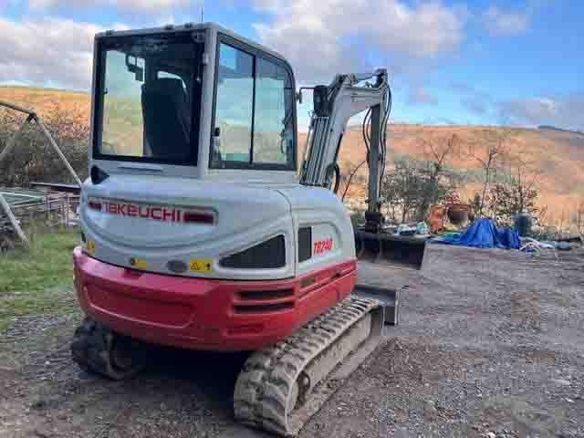 Takeuchi TB240 Excavator Tracked