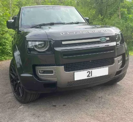 Land Rover Defender 90