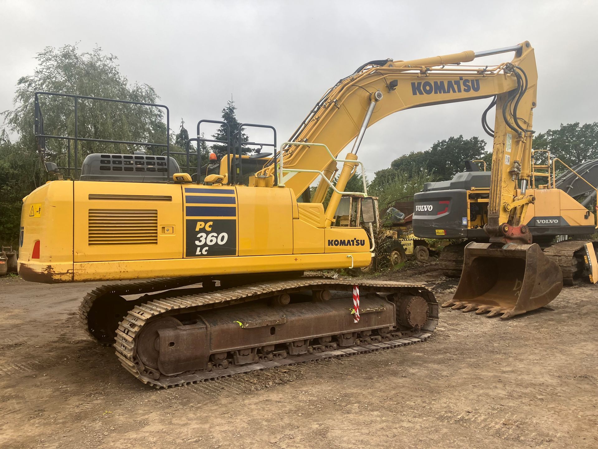 Komatsu PC360LC-11 Excavator Tracked
