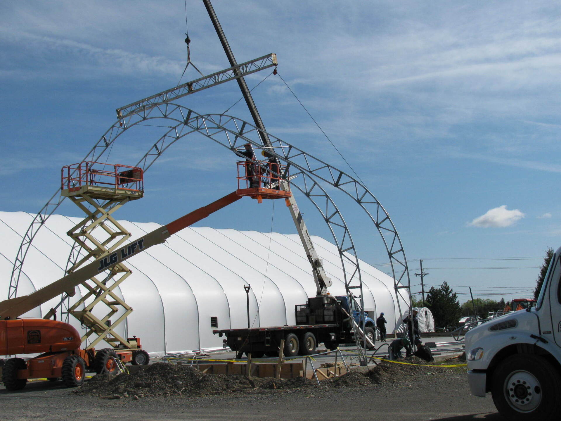 ARCH SPAN BUILDINGS MANUFACTURED, ENGINEERED AND SERVICED LOCALLY