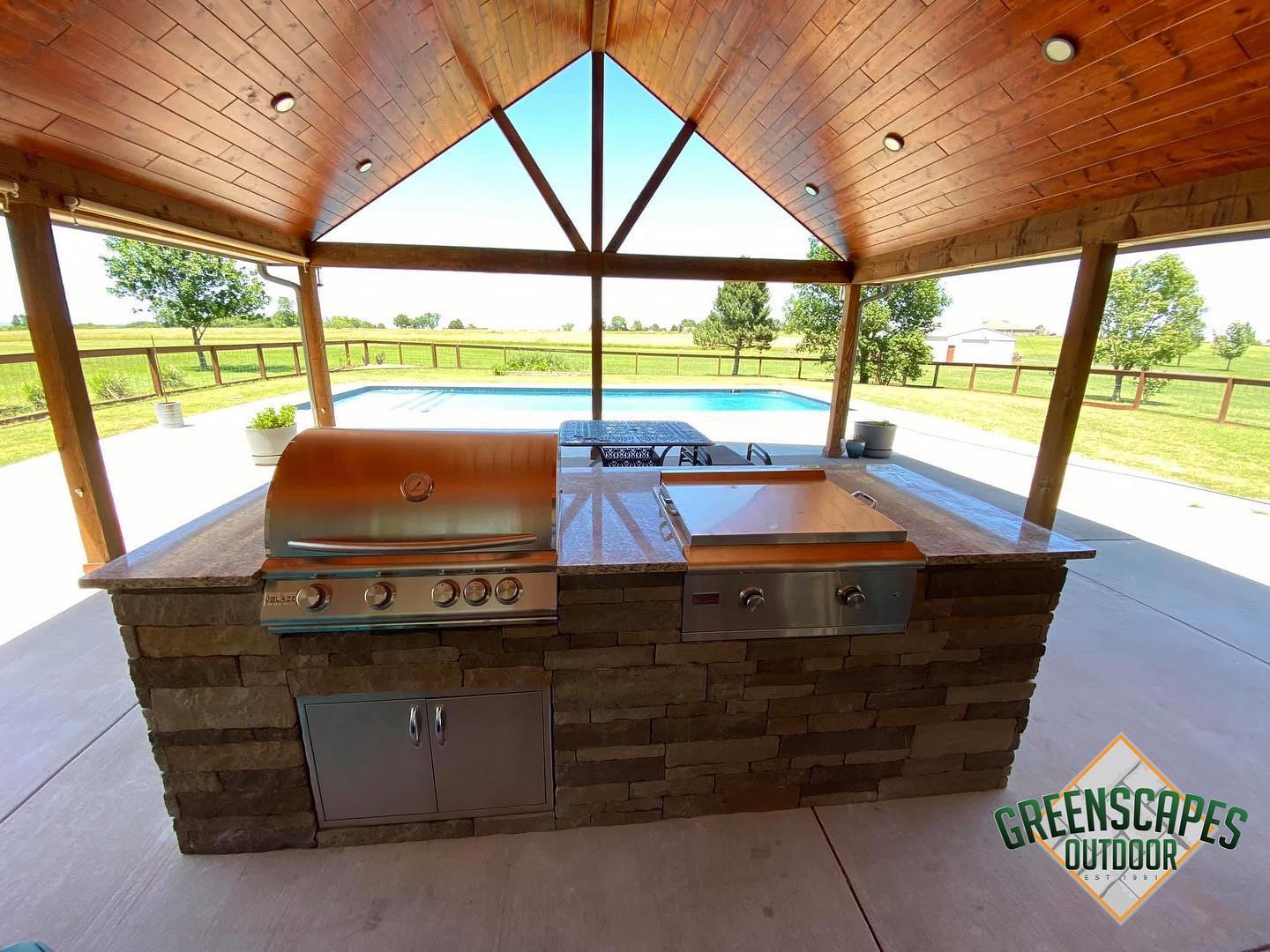 Outdoor Kitchen on patio