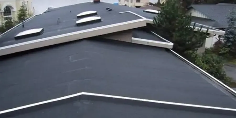 Ottawa flat roofing services professional contractor offering year round roof repairs