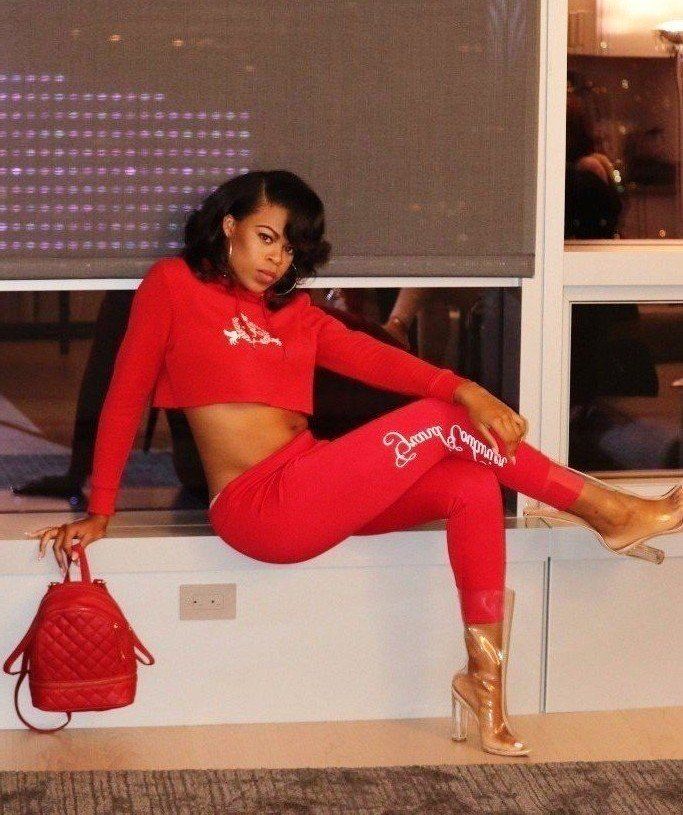 Charvone, Grand Couturier, Model