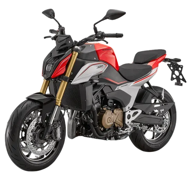 Una motocicletta sportiva rossa, bianca e nera con forcella anteriore dorata e cerchi in lega, fotografata su sfondo bianco.