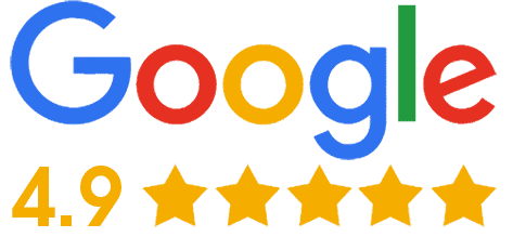 Il logo di Google sopra una valutazione di 4,9 con cinque stelle d'oro.